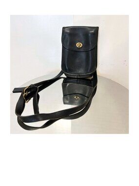 Vintage COACH mini 9978 Black Side Pack Leather 90's Crossbody Bag